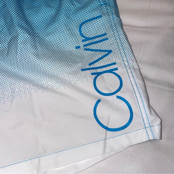 NWT Calvin Klein Men’s Bathing Suit Size Large - Picture 3 of 10